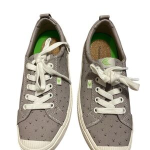 Cariuma x Marie Kondo OCA Low Sneakers Women’s 8 Star Print Gray